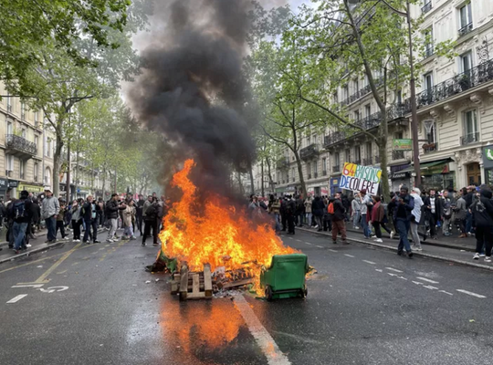 2,3 milioane de persoane au manifestat în Franţa de 1 Mai. 550.000 la Paris