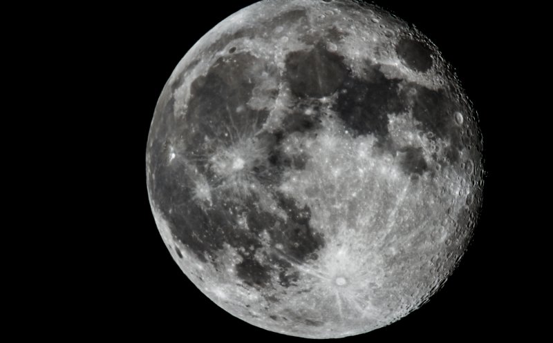 NASA vrea să înceapă mineritul pe lună. De când