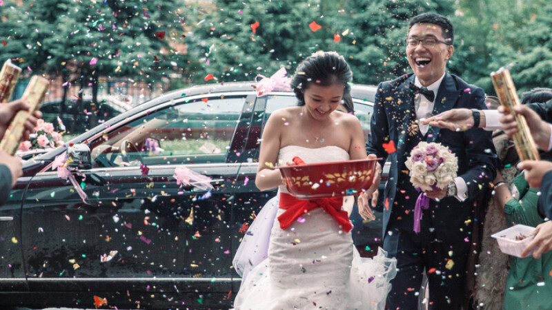 Tot mai mulți chinezi nu vor să se căsătorească. Cel mai mic număr de căsătorii din ultimii aproape 40 de ani, în 2022