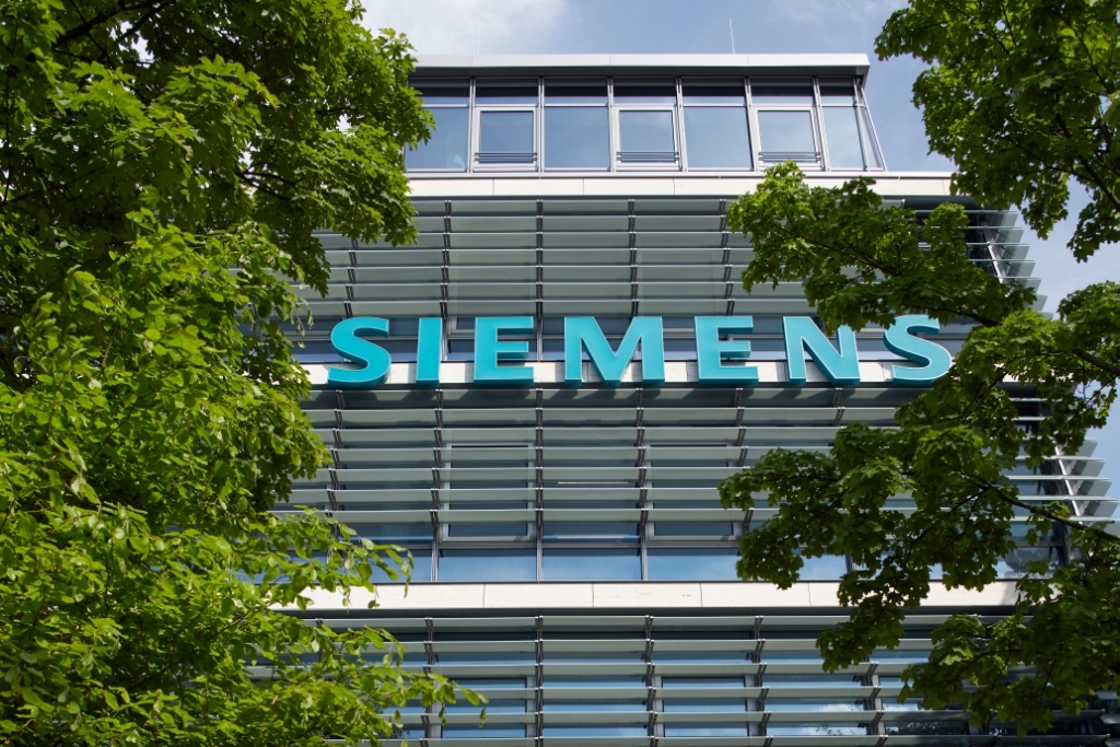 Siemens va cheltui 2 miliarde de euro pentru un nou plan global de investiţii