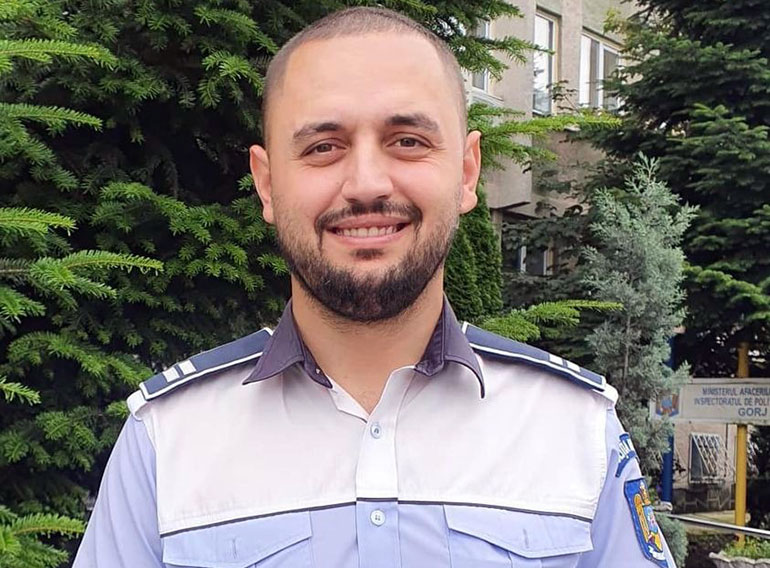 Povestea eroului Bogdan, polițistul care a ajutat o persoană să învingă cancerul