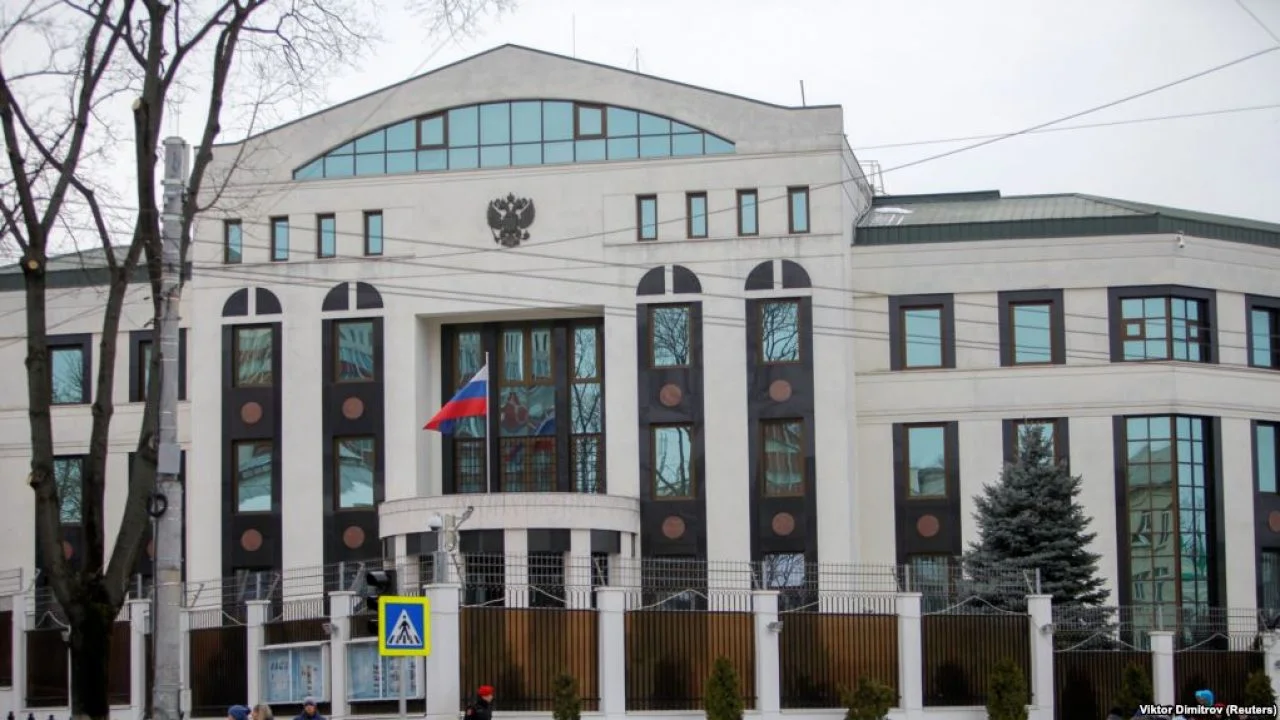 Tensiuni între Rusia și Republica Moldova! Ambasada Rusiei la Chișinău își suspendă serviciile consulare