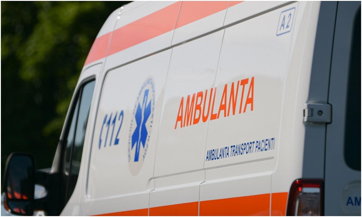 Bebeluș mort în ambulanță, în drum spre spital, la Satu Mare