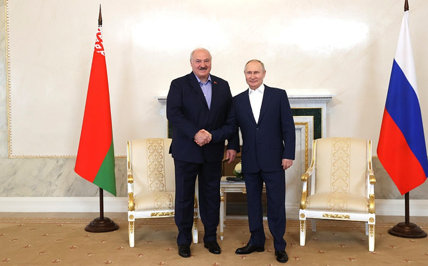 Putin a discutat cu Lukaşenko despre Wagner la Sankt Petersburg, anunţă Kremlinul