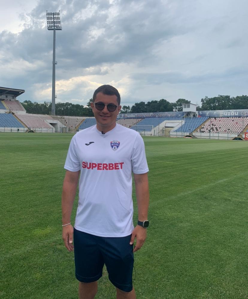 Andrei Prepeliță, noul antrenor al Gloriei Buzău a preluat echipa cu gânduri mari. „Nu am venit la Buzău să ne plimbăm, am venit să promovăm”