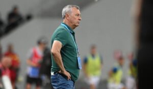 Mircea Rednic, antrenorul UTA Arad, a suferit un infarct