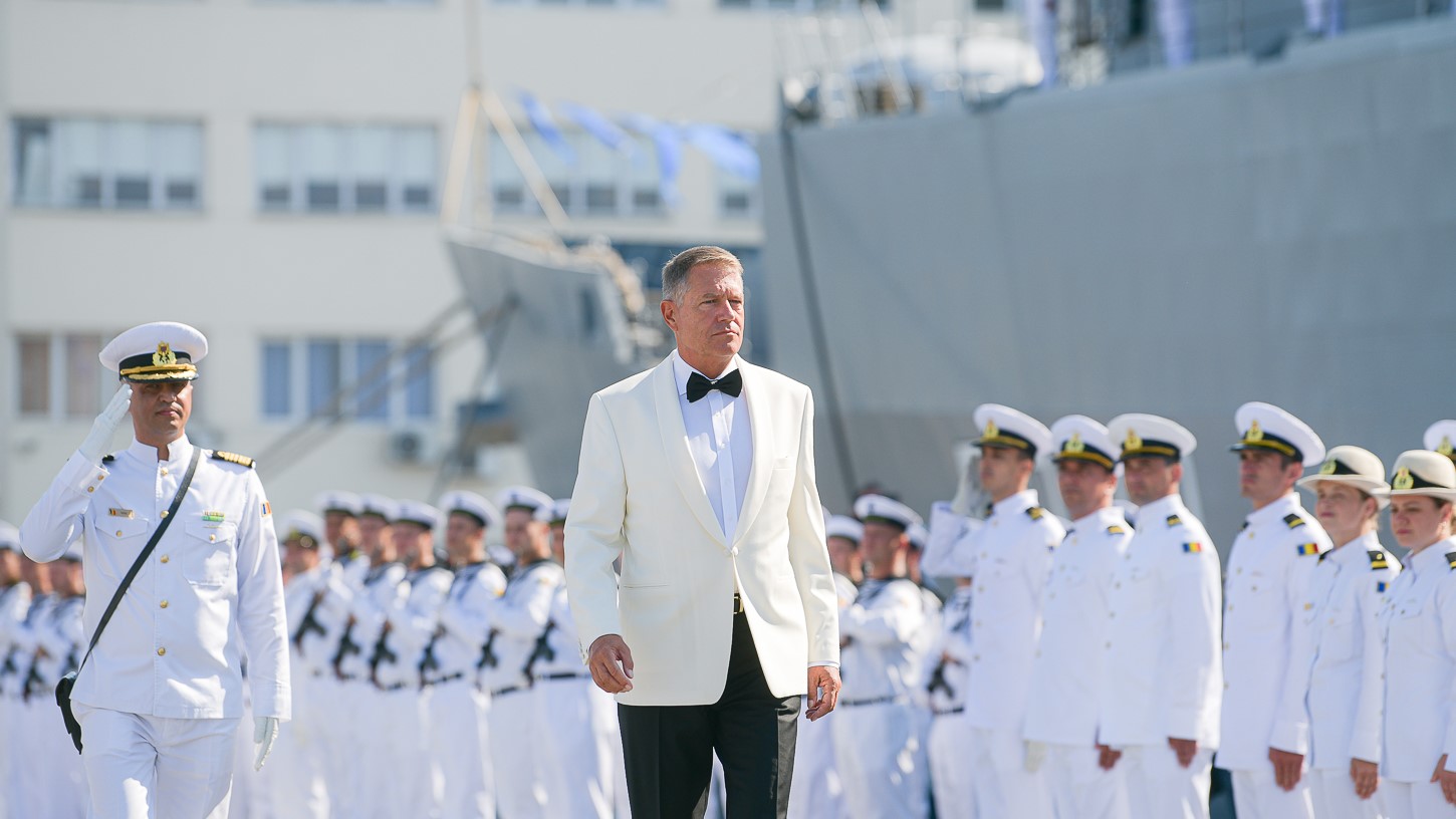 Klaus Iohannis participă la festivitățile de Ziua Marinei Române de la Constanța