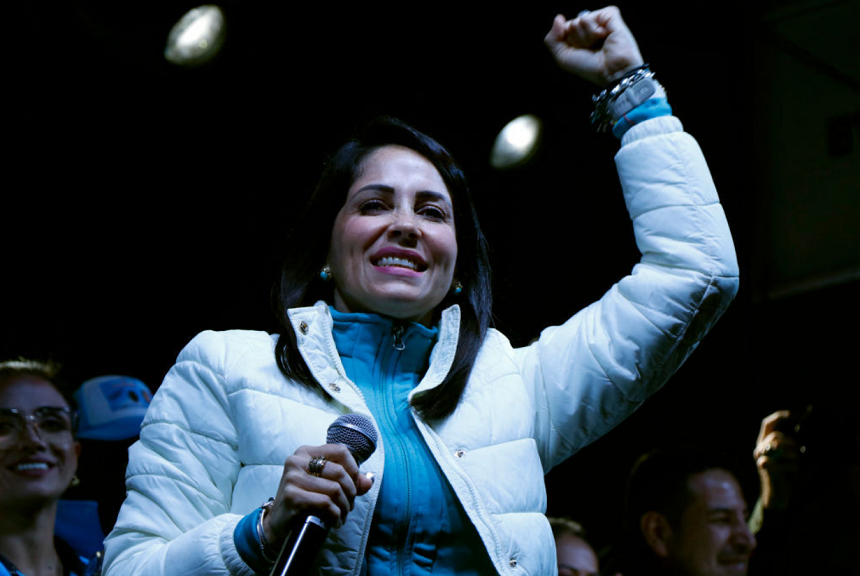 Socialista Luisa Gonzalez obţine o victorie în primul tur al alegerilor prezidenţiale în Ecuador şi urmează să-l înfrunte pe fiul ”regelui bananelor”, Daniel Noboa, în turul doi, la 15 octombrie