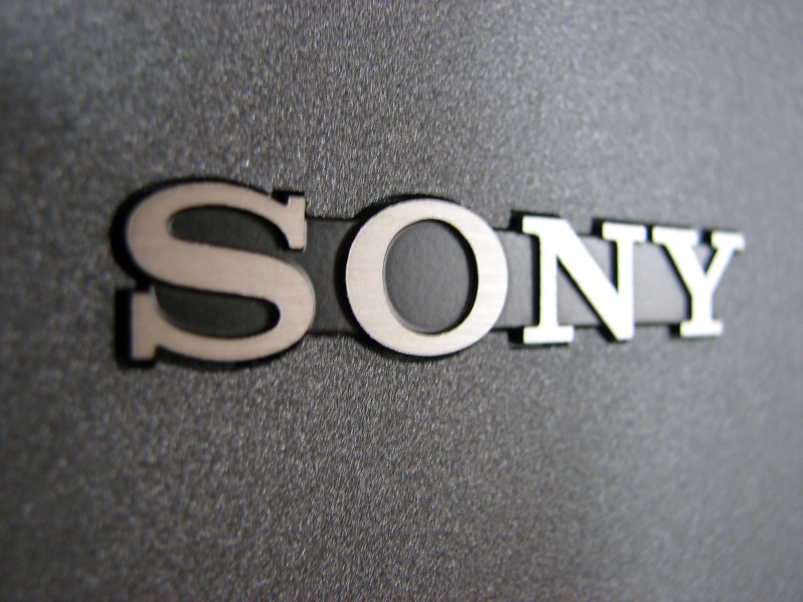 Profitul Sony se duce în cap