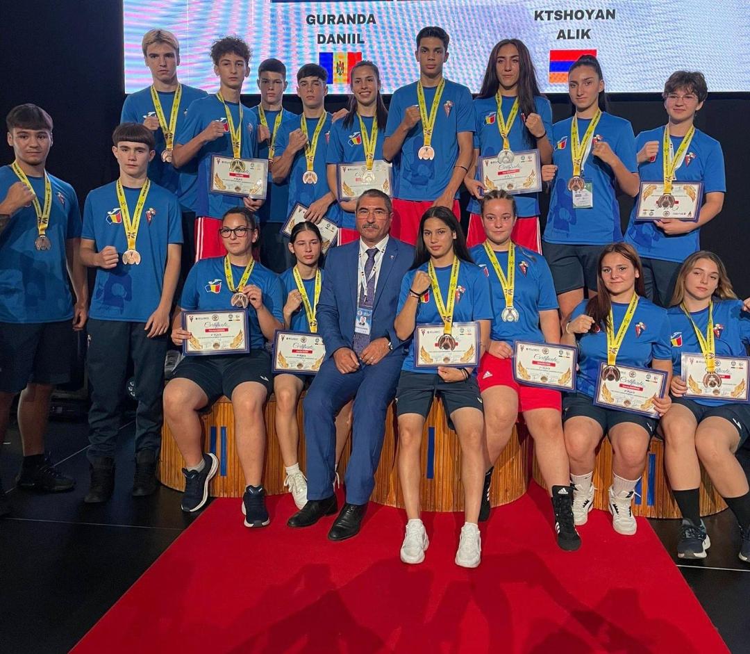 Românii de la box au câștigat 18 medalii la Europeanul de la Ploiești