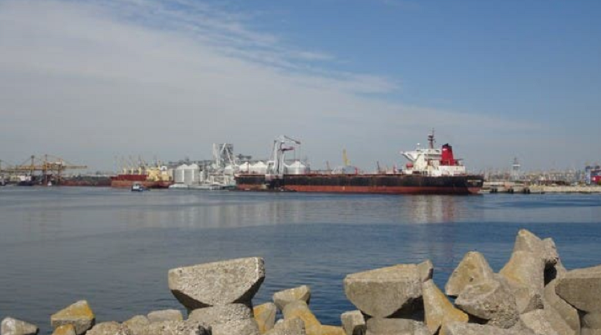 Ucraina anunţă un „coridor umanitar” pentru navele blocate în porturile sale de la Marea Neagră