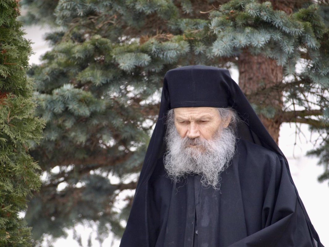 Unul dintre cei mai iubiți duhovnici din România s-a stins din viață la vârsta de 95 de ani