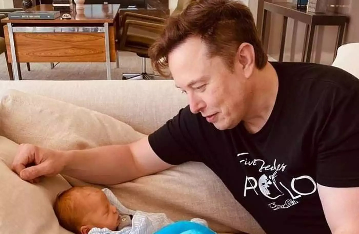 Elon Musk a devenit tată în secret. Acum are 10 copii! Ce nume inedit va purta nou-născutul