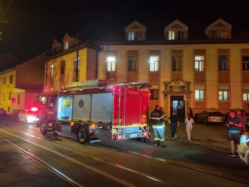 24 de copii și bebeluși, evacuați de la Spitalul de Copii din Timișoara, după o alertă de incendiu. Alarma a fost falsă