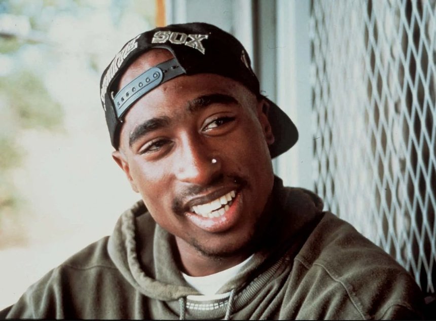 A fost rezolvă crima lui Tupac Shakur? Bărbat arestat, la 27 de ani de la moartea artistului