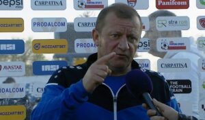 Dorinel Munteanu, după ce a „deraiat-o” pe CFR Cluj cu nou-promovata Oţelul: „Nu s-a văzut nicio diferenţă! Un punct meritat”