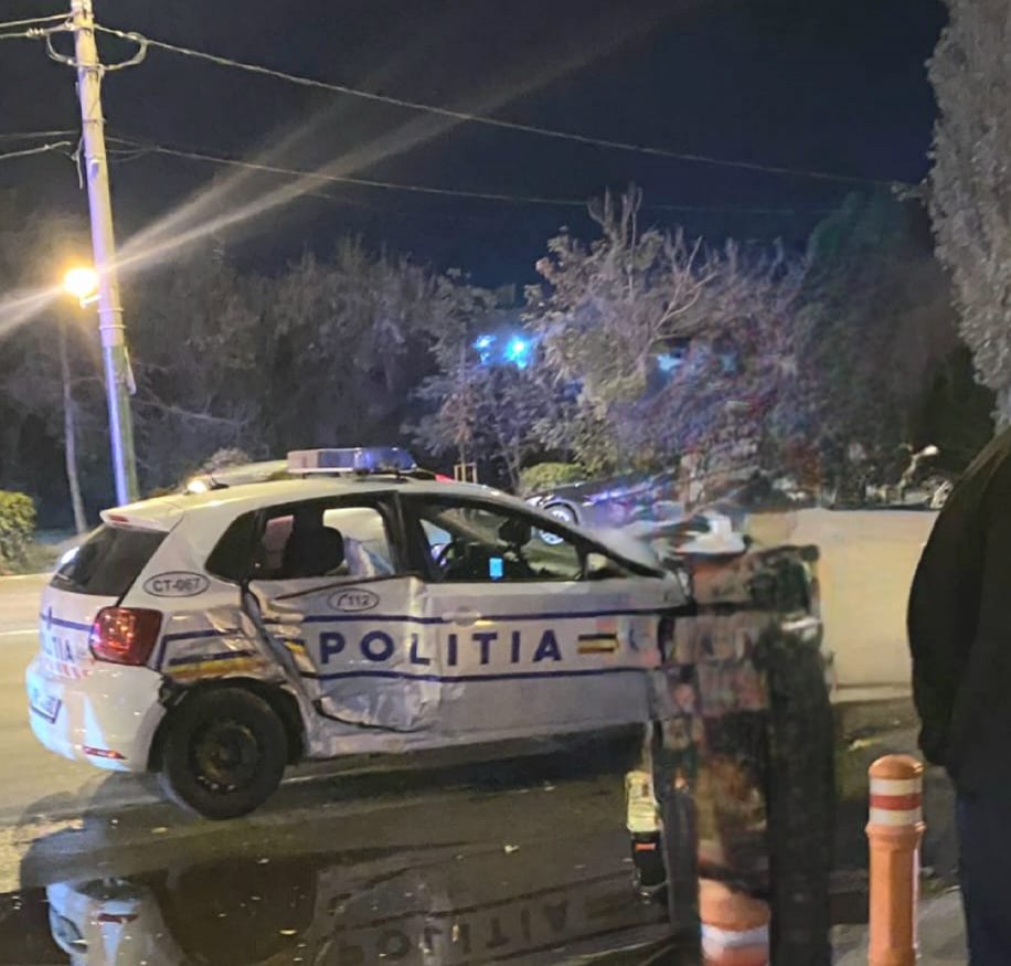 Accident în Mamaia, cu o maşină de poliţie aflată în urmărirea unui şofer