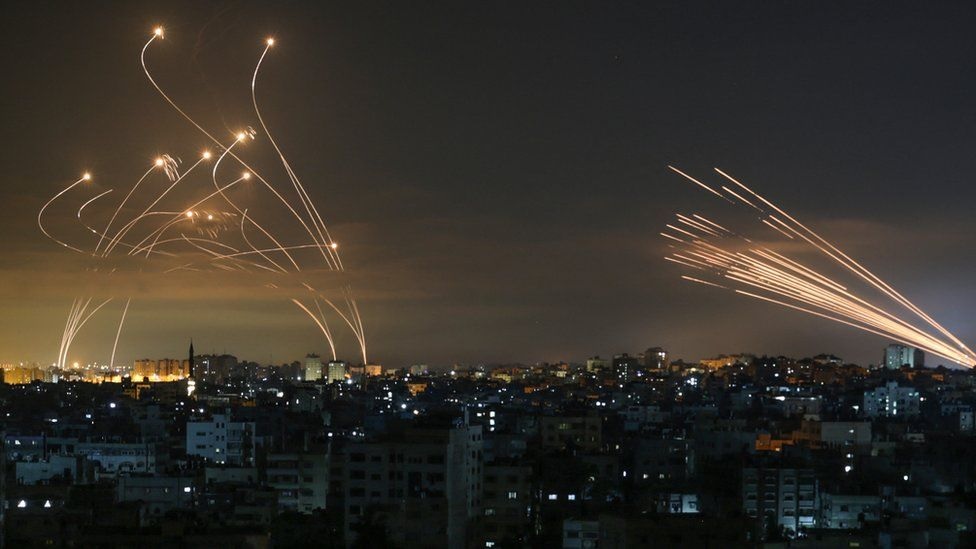 Teroriștii Hamas și-au dat singuri câteva sute de rachete în cap