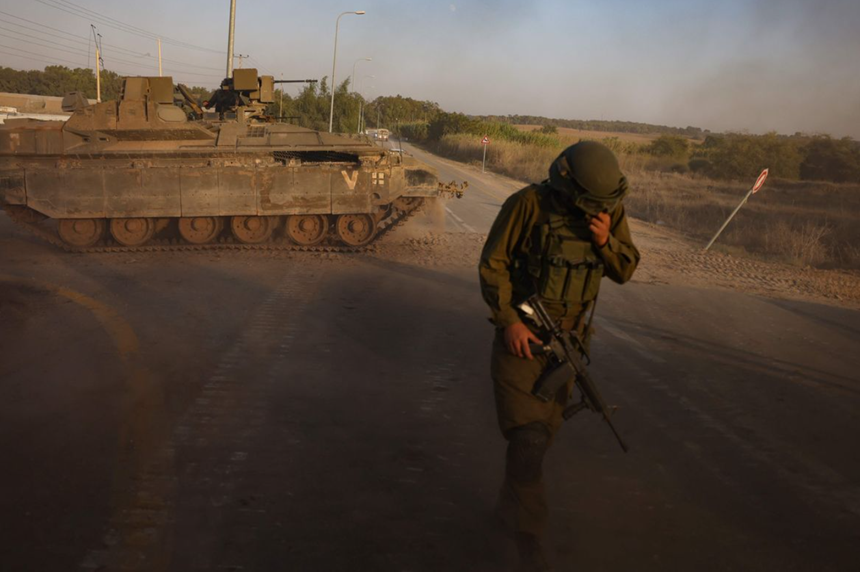 Israelul a acceptat să-şi amâne operaţiunile terestre în Fâşia Gaza