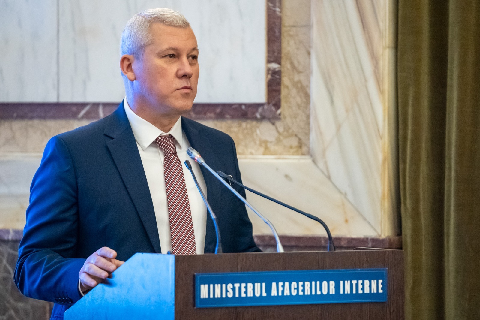 Cătălin Predoiu, ministrul de Interne: ”Deficitul de personal e undeva, în medie, de 20 la sută pe toate structurile. Angajaţii din sursă externă nu sunt deloc pregătiţi”