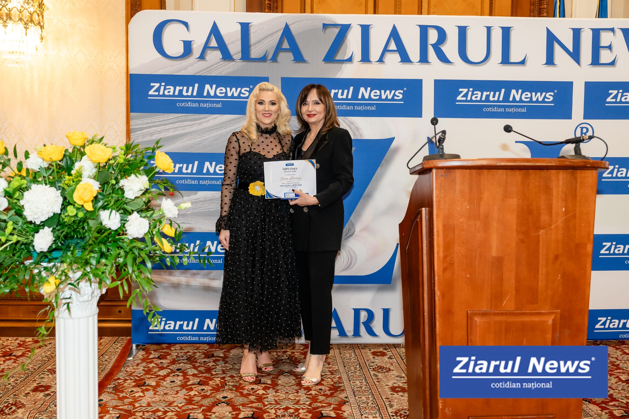Eli Lăslean, designerul preferat de Carmen Iohannis și Andreea Marin, a primit titlul de Ambasador al Educației