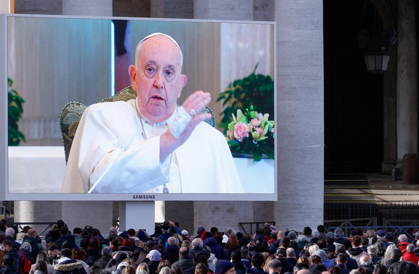Papa Francisc avertizează: ”Lumea noastră este ameninţată”