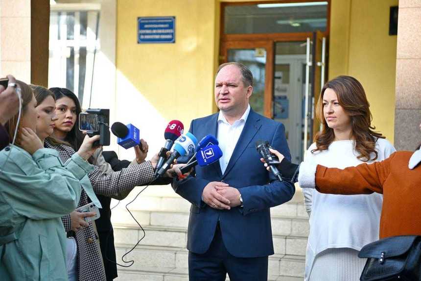 Alegeri locale în R. Moldova. La Chişinău, primarul suspendat, Ion Ceban, este în frunte