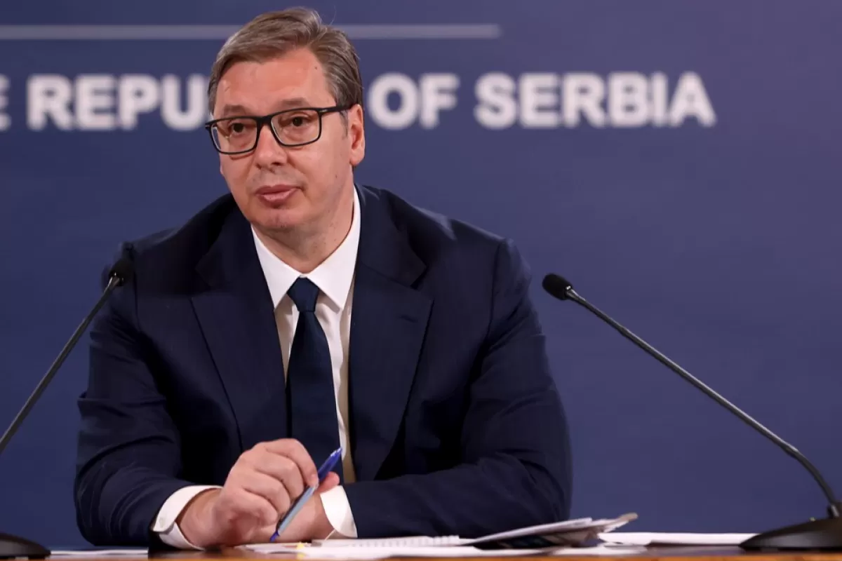 Criză politică la vecinii sârbi. Parlamentul din Serbia, dizolvat