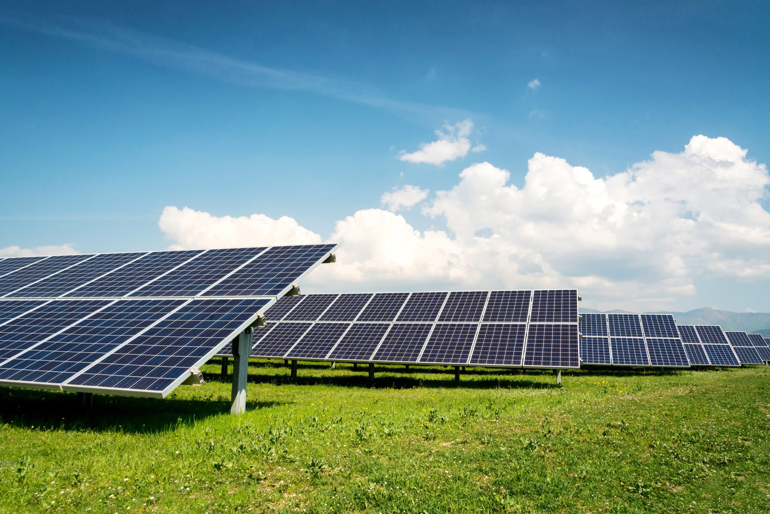 ENGIE Romania începe construirea unui nou parc fotovoltaic în comuna Ariceştii Rahtivani, din judeţul Prahova