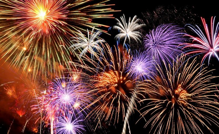 Agenţia Naţională pentru Protecţia Mediului: ”Artificiile de Anul Nou poluează aerul”