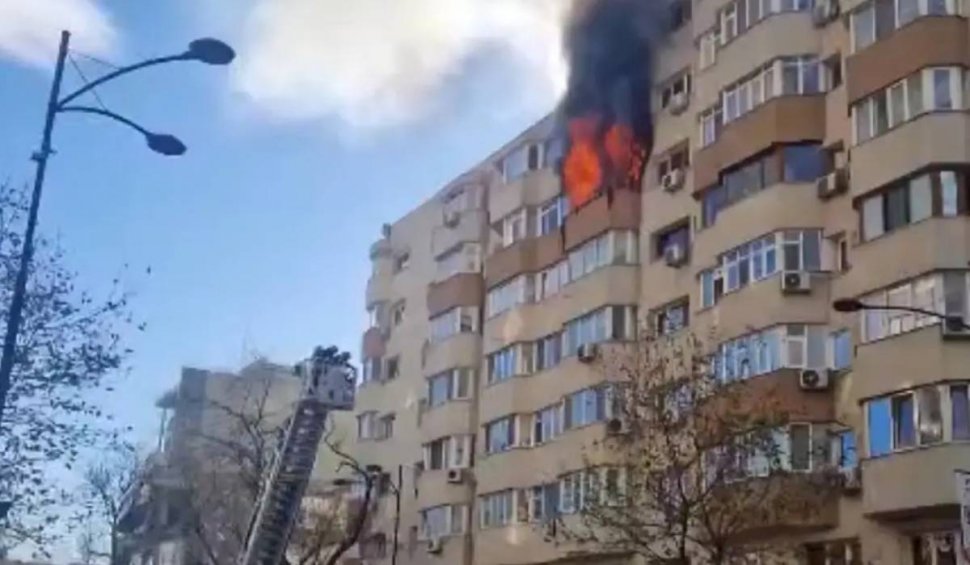 Incendiu puternic în București, pe Calea Dorobanți
