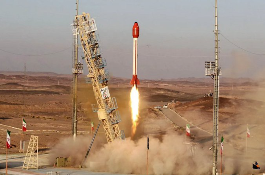 Iranul intră în cursa spațială. A lansat cu succes o ”capsulă de viaţă”