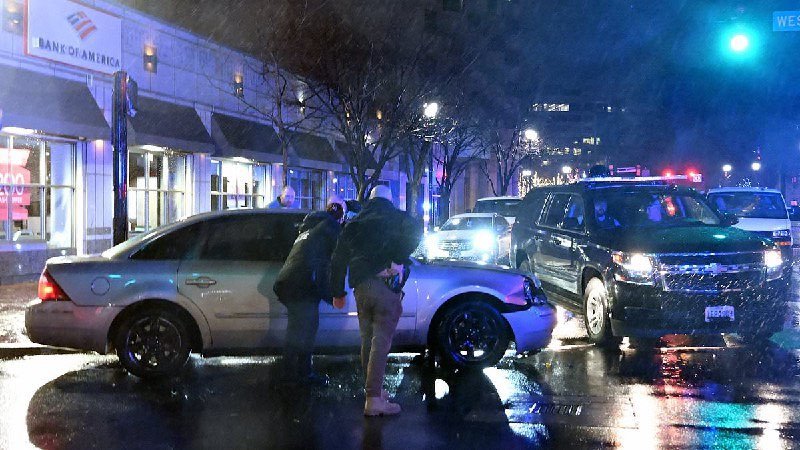 Alertă de securitate, după un accident în care a fost implicat un vehicul din convoiul lui Biden