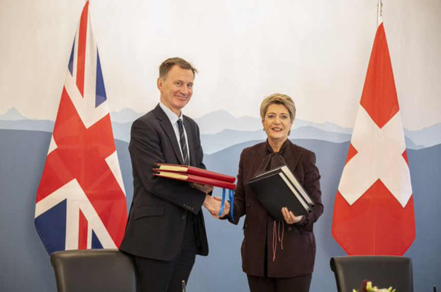 Regatul Unit semnează cu Elveţia, la Berna, un acord post-Brexit cu privire la servicii financiare