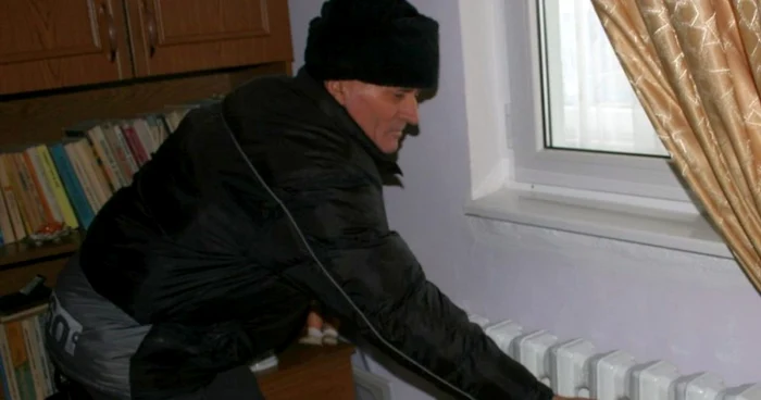 Iarnă și-n casă! Peste 420 de blocuri din Bucureşti, fără căldură şi apă caldă