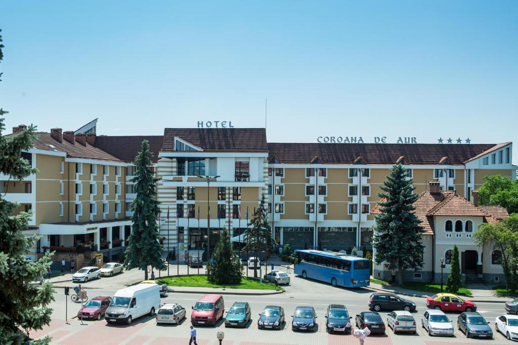 CITR: Hotelul Coroana de Aur din Bistriţa, cu o istorie de aproape 50 de ani, a fost cumpărat cu 3,48 milioane euro
