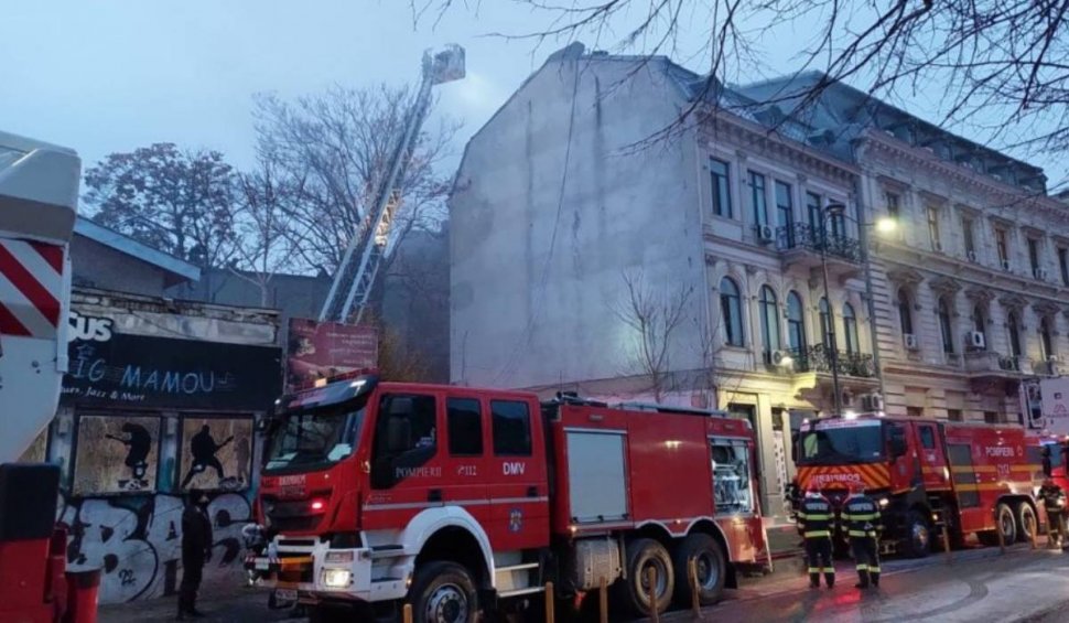 Hotelul cuprins de flăcări din Centrul Vechi al Capitalei nu avea autorizație de securitate la incendiu