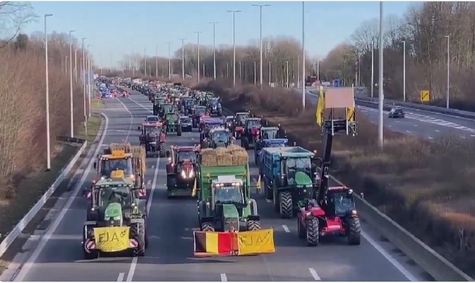 Fermierii belgieni vor bloca portul Zeebrugge
