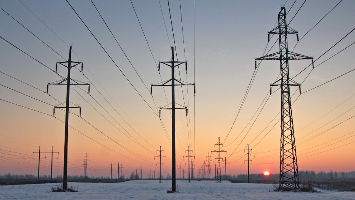 Peste 1.000 de localităţi ucrainene au rămas fără energie electrică