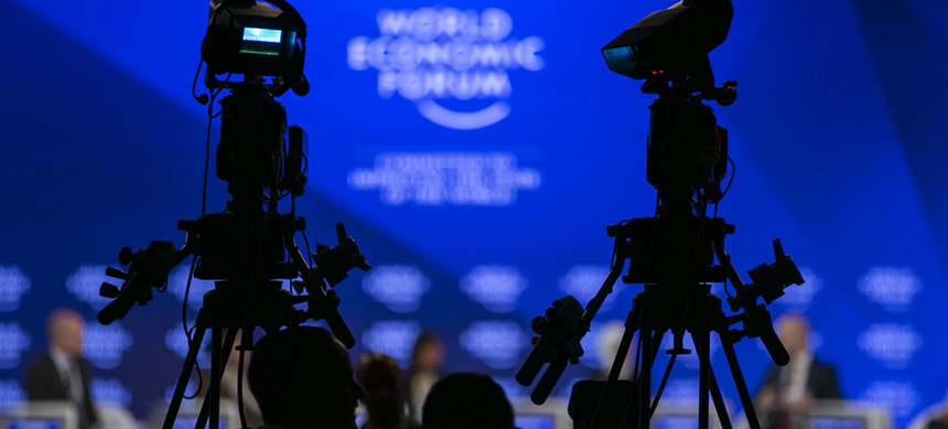 Diplomaţi de top discută la Davos o formulă de pace pentru Ucraina
