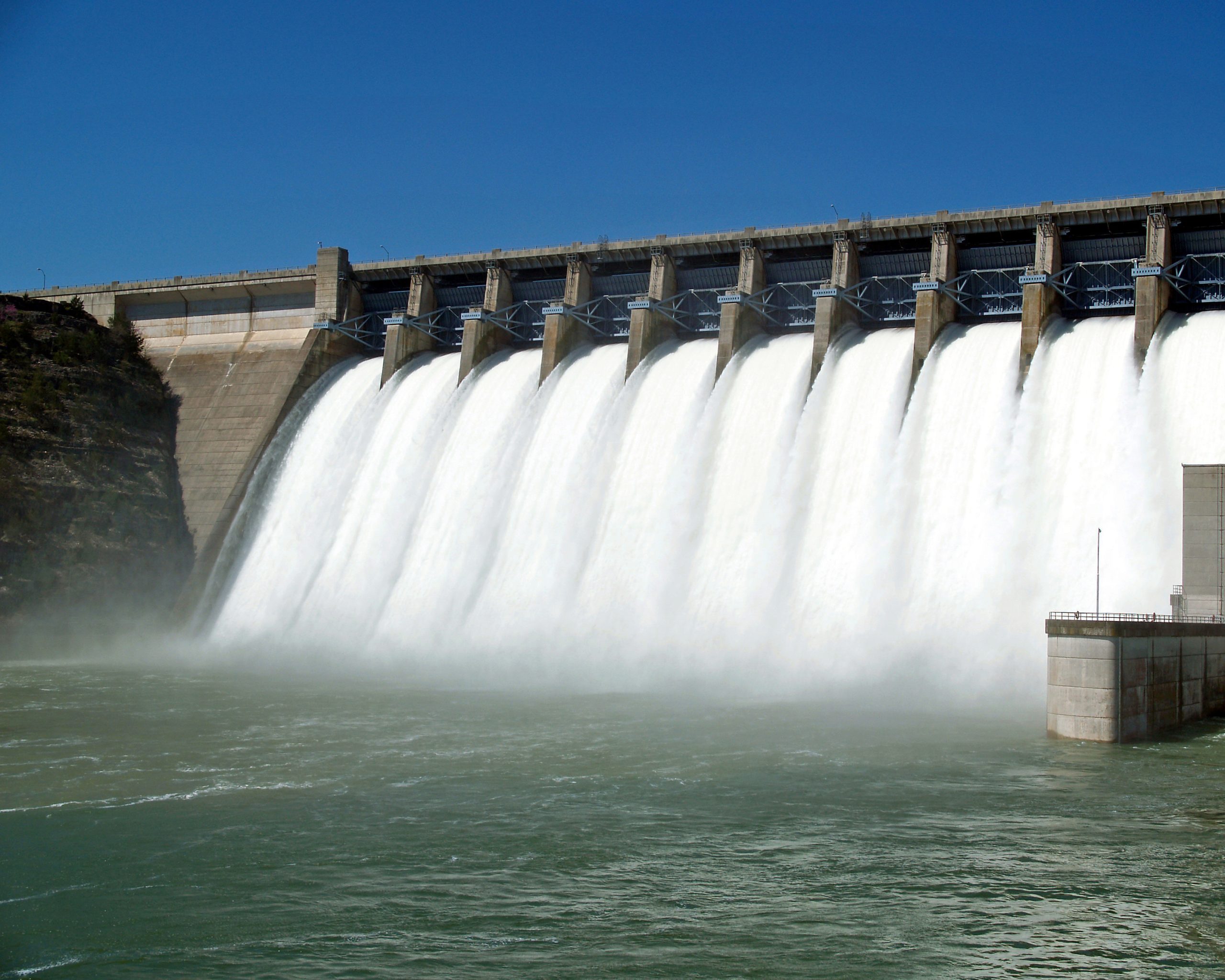 Profitul net al Hidroelectrica a crescut anul trecut cu 42%, la 6,33 miliarde lei