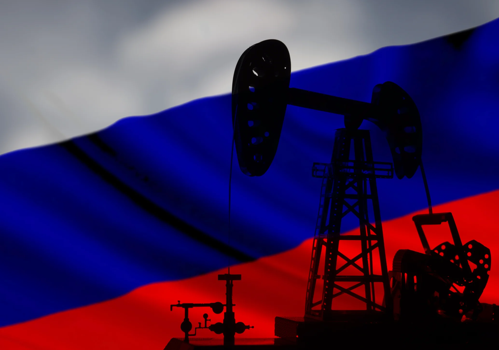 Vânzările de petrol rusesc către India, afectate. De ce