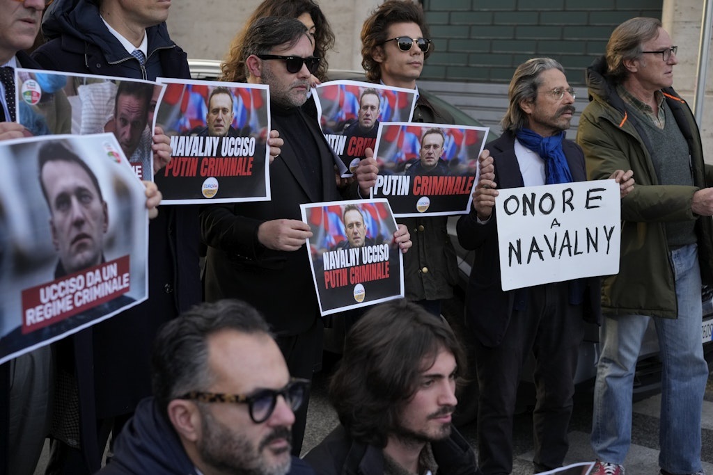 Proteste la Moscova după moartea lui Navalnîi. Măsuri represive ale Poliției
