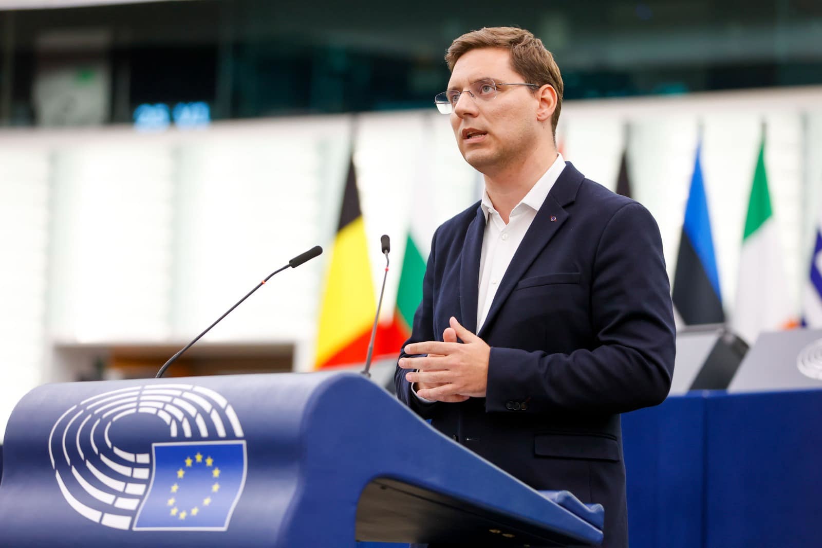 Plenul Parlamentului European a aprobat priorităţile bugetare pentru anul viitor prezentate de negociatorul-şef pentru bugetul UE, europarlamentarul Victor Negrescu