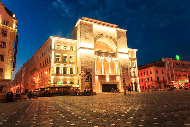 Opera Națională Timișoara a pregătit programul pentru aprilie. Ce puteți vedea