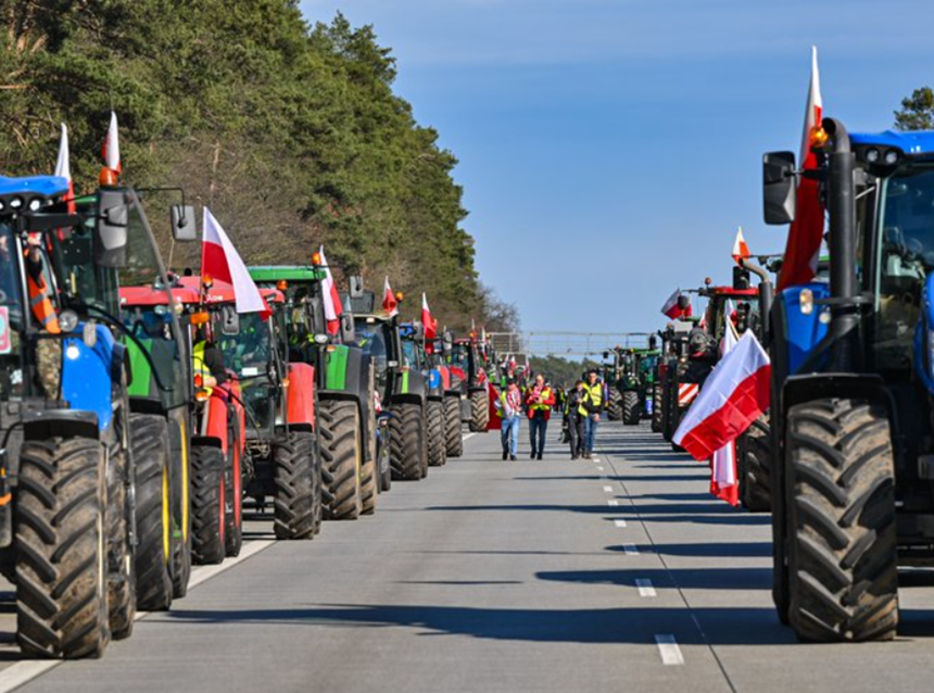Două puncte de trecerea frontierei din Polonia în Germania, Swiecko şi Gubinek, blocate de agricultori polonezi