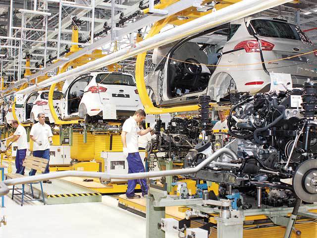 Producția de mașini a României a crescut cu 13,6%