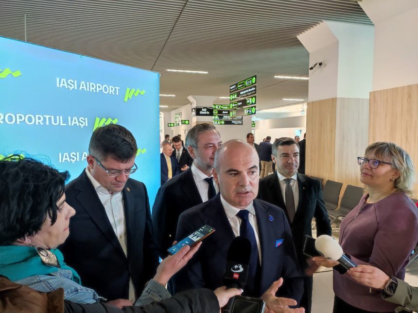 Rareş Bogdan, la inaugurarea noului terminal al Aeroportului Iaşi: S-au luat 82 milioane de euro pentru a dezvolta cel mai modern terminal din România. Dan Motreanu: Fondurile europene reprezintă principala sursă de dezvoltare