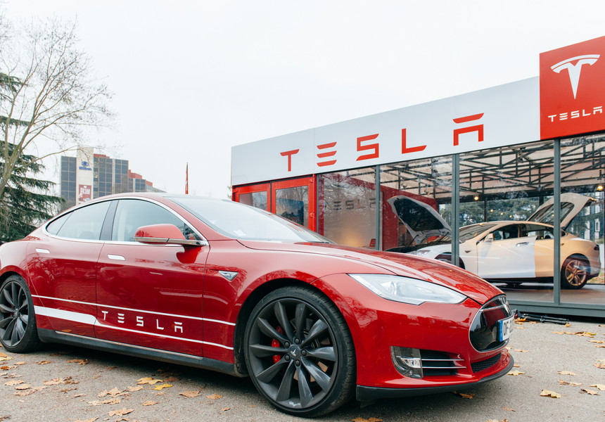 Creştere a acţiunilor Tesla de aproape 7%, luni, după majorarea preţurilor vehiculelor Model Y în SUA şi Europa