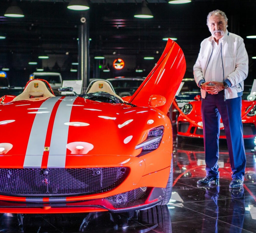 Supercar Blondie spune povestea incredibilă a lui Ion Țiriac lumii întregi: